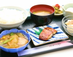朝食