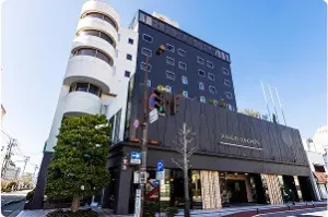 写真：ホテル外観(横)