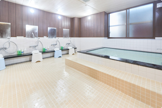 写真：男女別の大浴場「セレクトの湯」