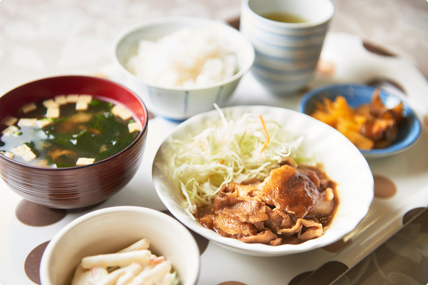 朝食