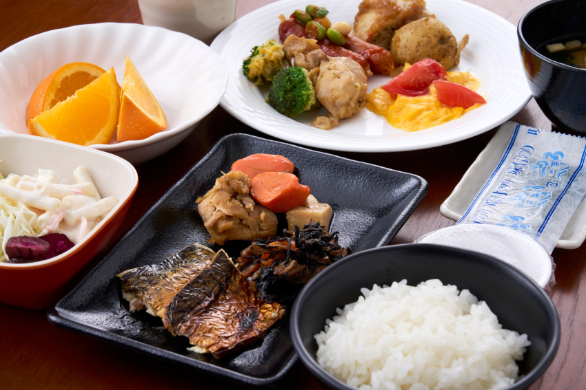 朝食
