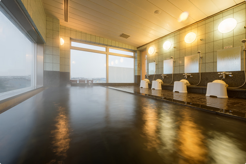 写真：5階天然温泉　”憩いの湯”
