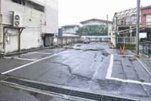 写真：駐車場