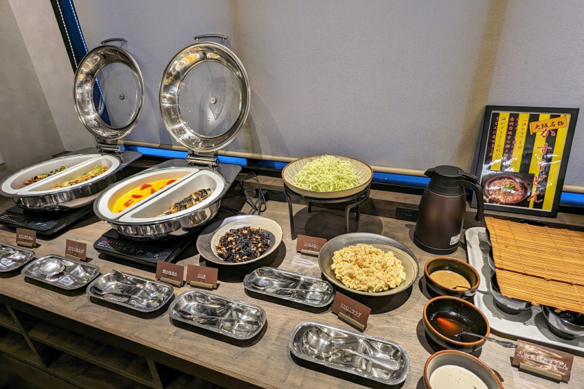 朝食