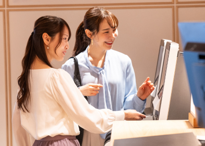 写真：自動チェックイン機