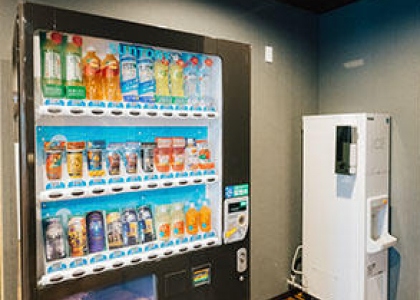 製氷機と自動販売機
