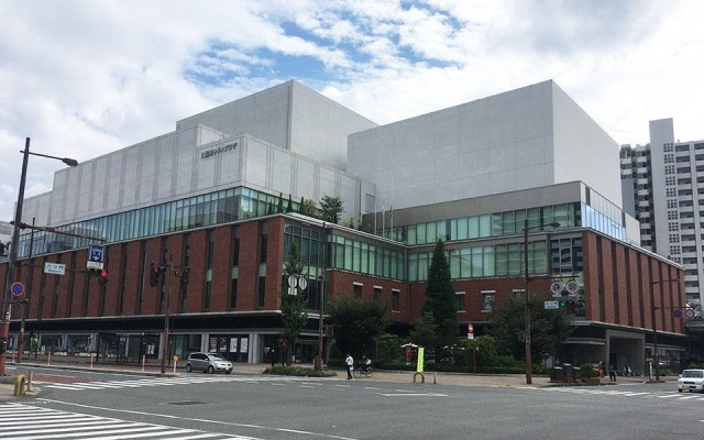 久留米シティプラザ