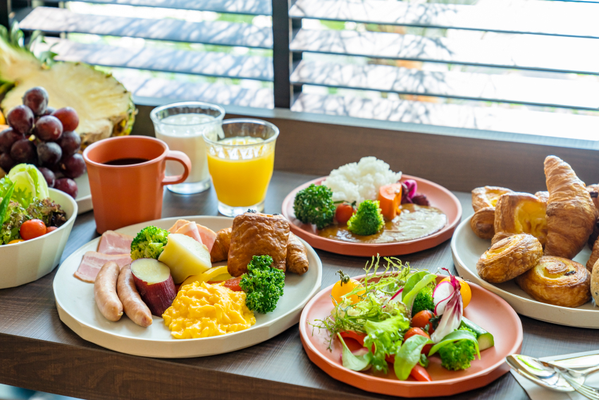 朝食