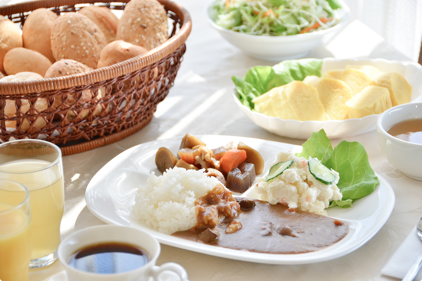 朝食