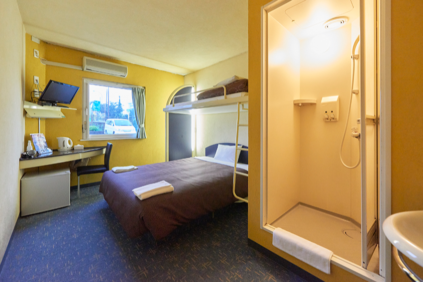 シャワールーム