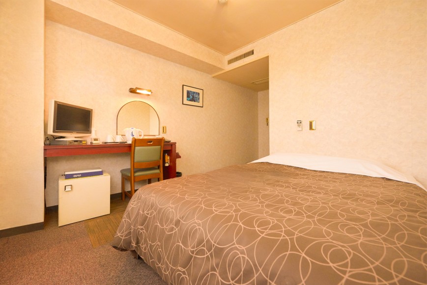 客室：ダブルルーム2