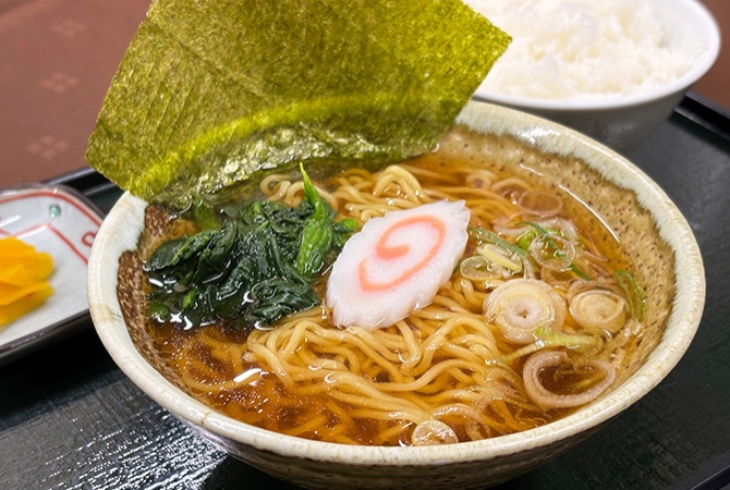 夜鳴きラーメン：いやし処ほてる寛楽 秋田川反
