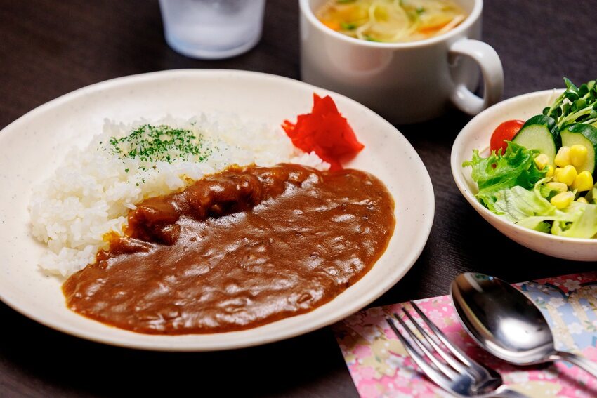 夕食セレクトホテルズカレー：ほてる寛楽プレミア 富士山・新御殿場インター・国道246