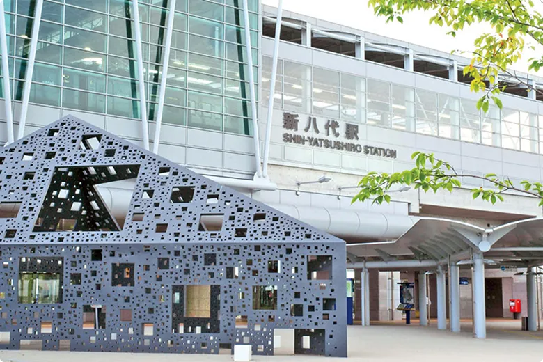 写真：新八代駅