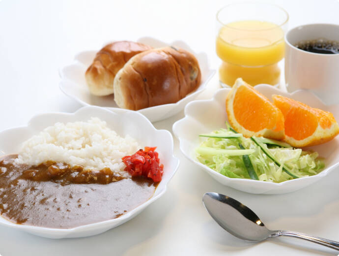 朝食