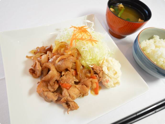 朝食